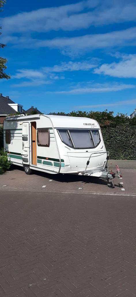 Chateau 450 Calista Espace, Caravans en Kamperen, Caravans, Particulier, tot en met 4, 750 - 1000 kg, Rondzit, Chateau, Frans bed