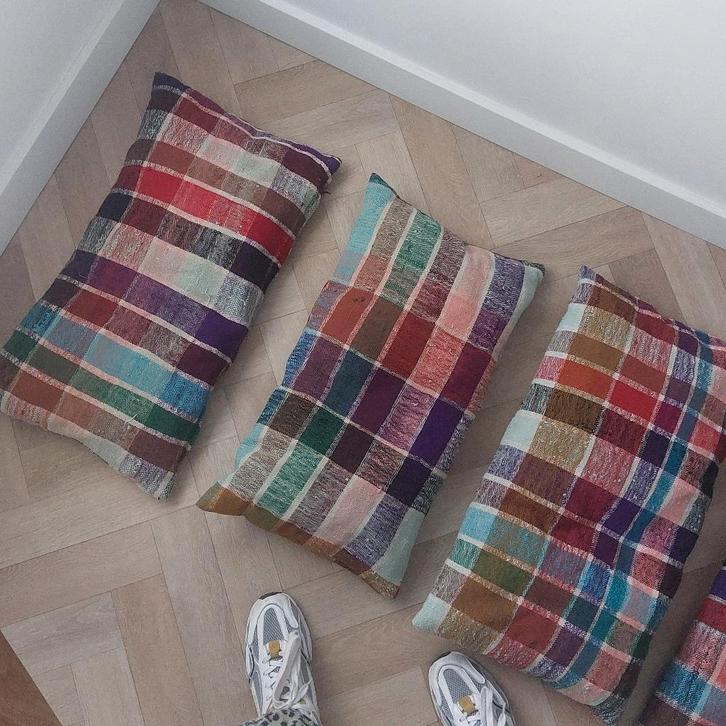 Berber sierkussens 40 bij 60 cm, Huis en Inrichting, Woonaccessoires | Kussens, Zo goed als nieuw, Overige kleuren, Rechthoekig