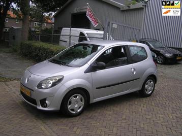 Renault Twingo 1.2-16V Dynamique 112 d km nap airco nieuwe a beschikbaar voor biedingen