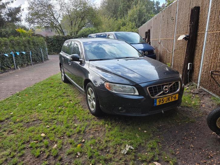 Volvo v70 2.4 D5 automaat 2009, Auto's, Volvo, Particulier, ABS, Diesel, Euro 4, Stationwagon, Automaat, Zilver of Grijs, Zwart