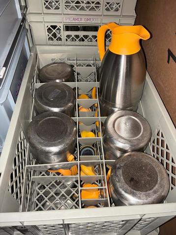 16 Thermoskannen RVS - 1 Liter beschikbaar voor biedingen