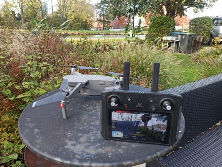 DJI Mavic 2 Pro with Smart Controller, Audio, Tv en Foto, Drones, Zo goed als nieuw, Drone met camera, Ophalen of Verzenden