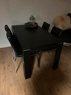 Leuke zwarte tafel met 4 stoelen, Ophalen, Gebruikt, 100 tot 150 cm, 50 tot 100 cm