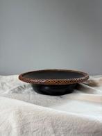 Preloved bruine sasak ceramic schaal  japandi style d22cm, Porselein of Keramiek, Schaal, Rond, Ophalen of Verzenden