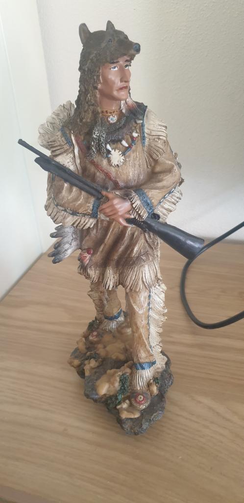 Native American Indian Wolf Figurine, Antiek en Kunst, Kunst | Beelden en Houtsnijwerken, Ophalen
