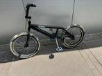 Super dikke stuntfiets, Fietsen en Brommers, Fietsen | Crossfietsen en BMX, Ophalen, Zo goed als nieuw, Staal, 16 tot 20 inch