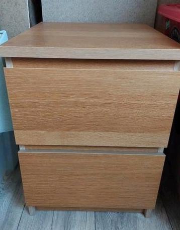 Net ikea nachtkastje beschikbaar voor biedingen