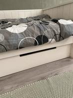 Één persoons bed met bijhorende kast, Huis en Inrichting, Slaapkamer | Bedden, 90 cm, Ophalen of Verzenden, Eenpersoons, Wit