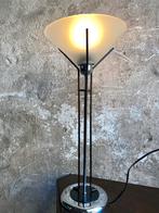 Jaren 80 Memphis Style tafellamp met glazen kap