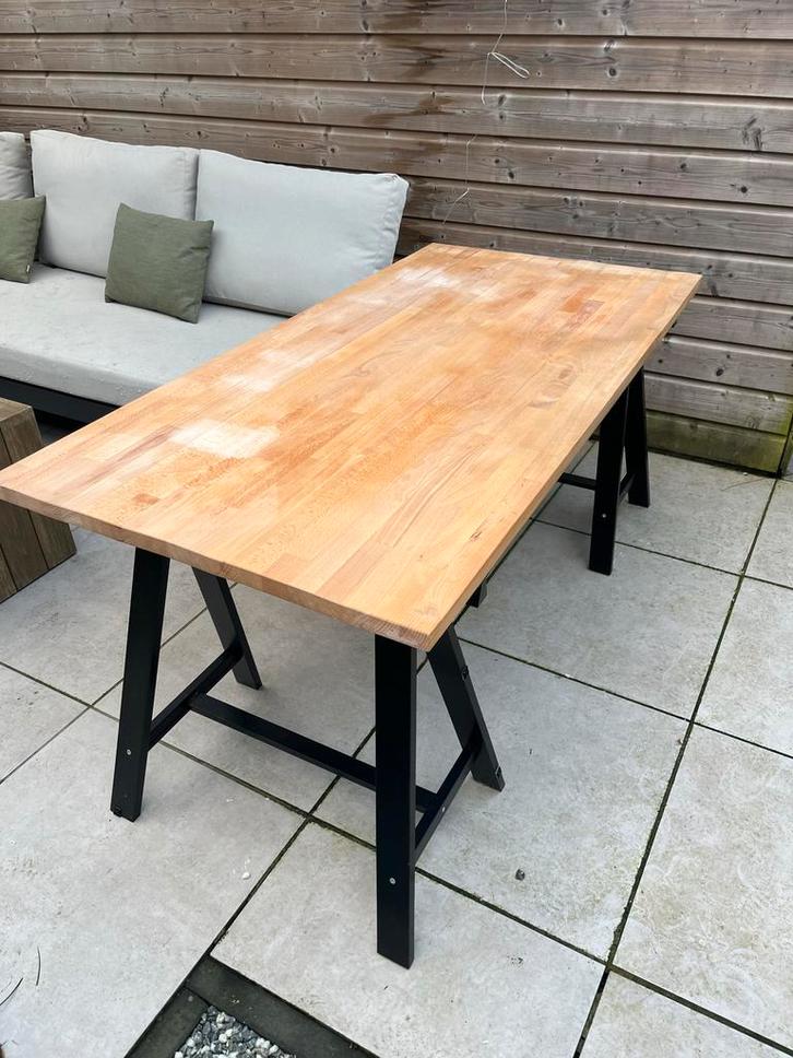 IKEA Bureau - Massief Hout, Zwarte Poten, Huis en Inrichting, Tafels | Eettafels, Gebruikt, 150 tot 200 cm, 50 tot 100 cm, tot twee personen