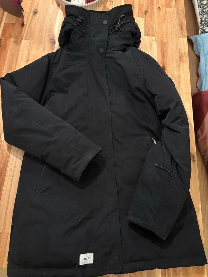 Khujo Ski Jas - Warme Winterjas met Skipasvak, Kleding | Dames, Jassen | Winter, Gedragen, Maat 36 (S), Zwart, Ophalen of Verzenden