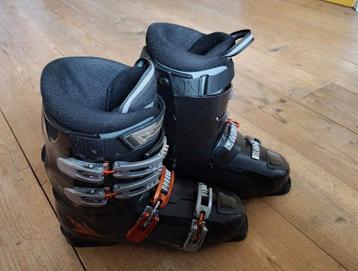 Uitstekende skischoenen in goede staat, maat 45 beschikbaar voor biedingen