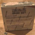 Nostalgix Base Set 1 edition Boosterbox - Nieuw!, Hobby en Vrije tijd, Ophalen of Verzenden, Nieuw, Boosterbox
