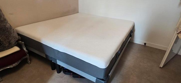 Emma matras 180X200 Tempur bodem, Huis en Inrichting, Slaapkamer | Matrassen en Bedbodems, Gebruikt, 180 cm, 200 cm, Tweepersoons
