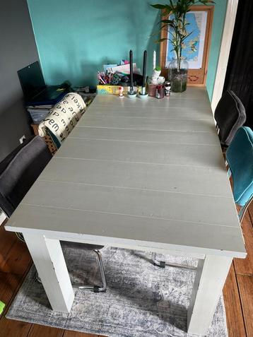 Uitschuifbare eettafel/tafel beschikbaar voor biedingen