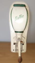 Oude handmatige koffiemolen PeDe, Ophalen of Verzenden