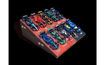 Lego F1 Formule 1 display standaard beschikbaar voor biedingen