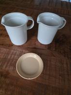 Tupperware melk kannetjes 2 stuks 1 zonder deksel, Ophalen of Verzenden, Gebruikt, Wit, Beker of Kan