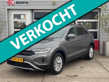 Volkswagen T-ROC 1.0 TSI 115pk / Navi / Carplay / Pdc / Stoe beschikbaar voor biedingen