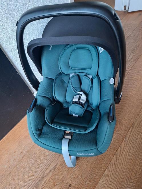 Nette maxicosi inclusief base, Kinderen en Baby's, Autostoeltjes, Zo goed als nieuw, Maxi-Cosi, 0 t/m 13 kg, Isofix, Ophalen