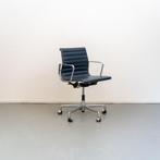 4 Vitra Eames Ea118 bureaustoel Blauw Leer Chroom