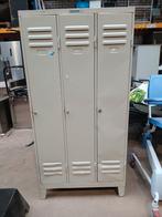 Metalen Lockerkast Overtoom - 3 Deurs - 92x50x184 cm, Ophalen, Gebruikt, Den Dolder, Overtoom@overtoom.nl