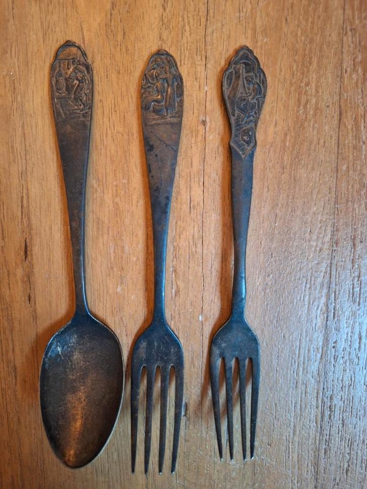 Oud Kinderbestek met Afbeeldingen, Antiek en Kunst, Antiek | Bestek, Ophalen of Verzenden