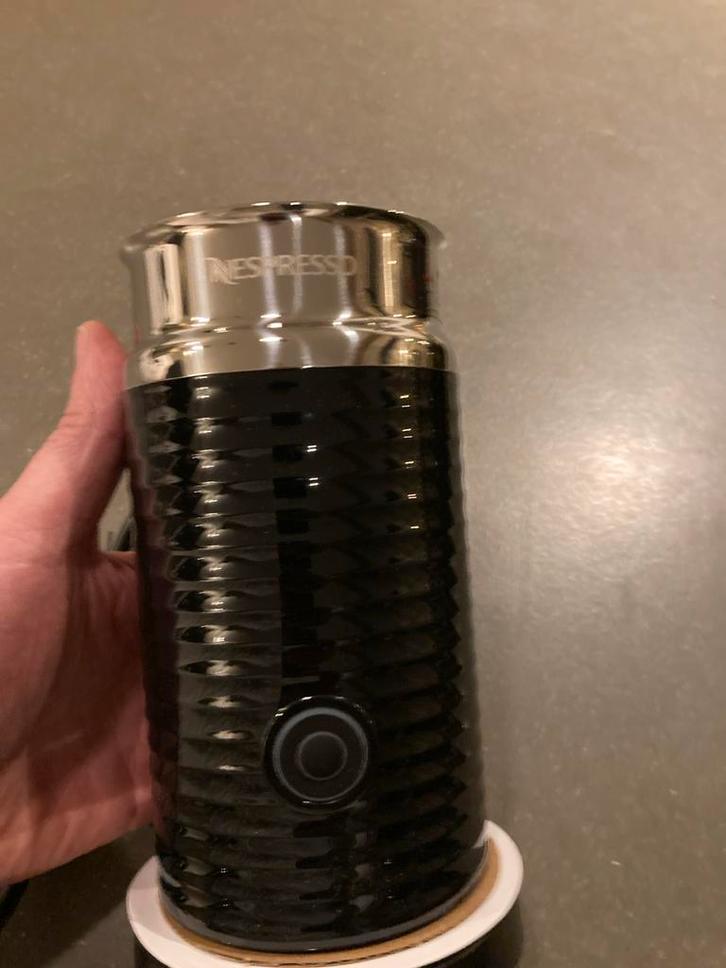 Nespresso Aeroccino 3 - Nieuw in doos, Witgoed en Apparatuur, Melkopschuimers, Nieuw, Elektrische melkopschuimer, Ophalen