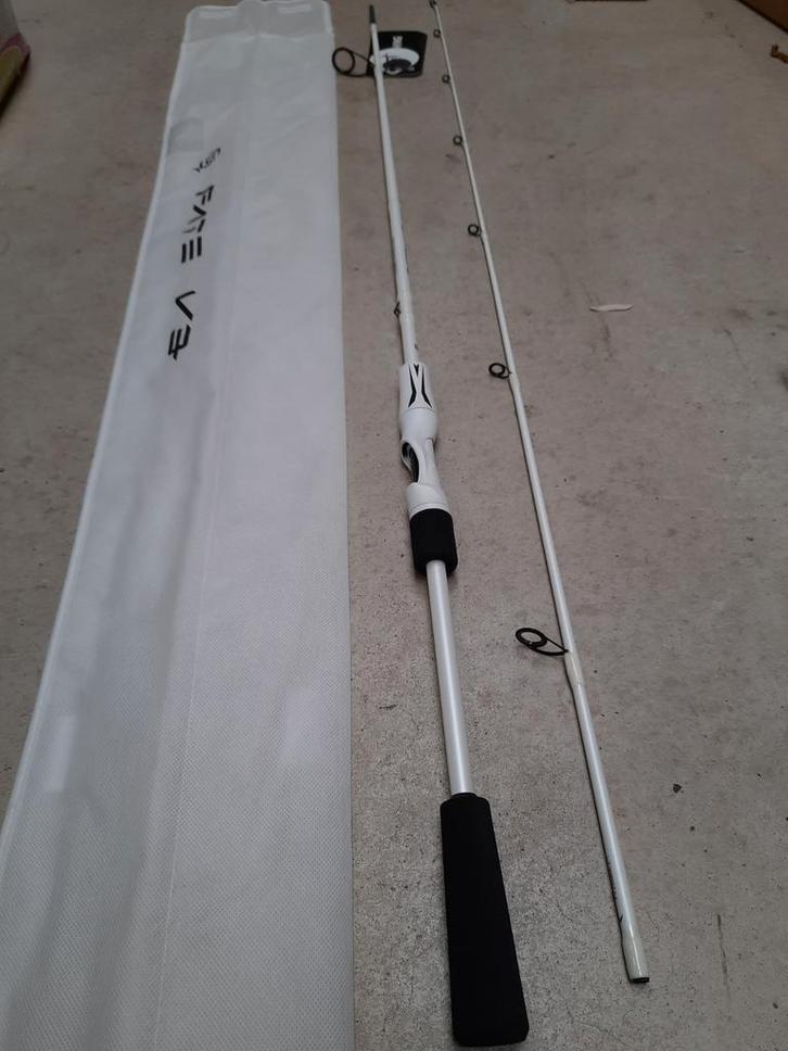 13fishing spinhengel Fate v3 - nu halve prijs 2.03m of 2.13m, Watersport en Boten, Hengelsport | Roofvissen, Nieuw, Werphengel