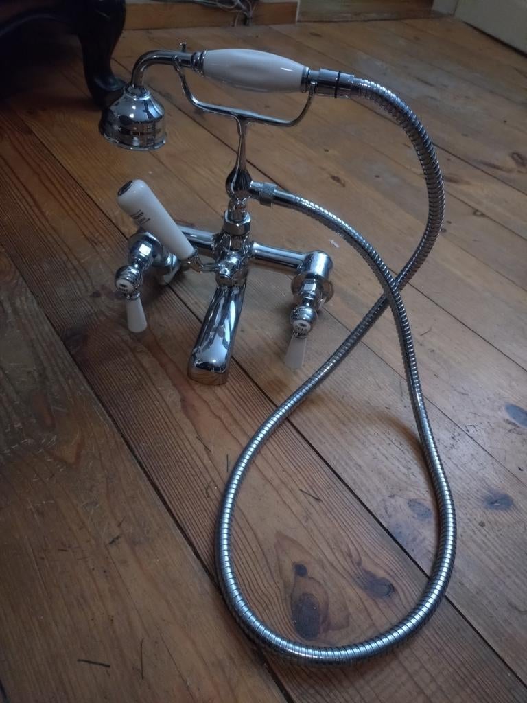 Klassieke bad en douche kraan nieuwstaat, Ophalen of Verzenden, Bad