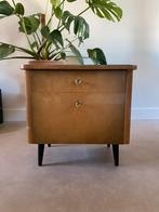 Jaren ‘60 vintage nachtkastje, Huis en Inrichting, Slaapkamer | Nachtkastjes, Ophalen, Zo goed als nieuw, Minder dan 45 cm