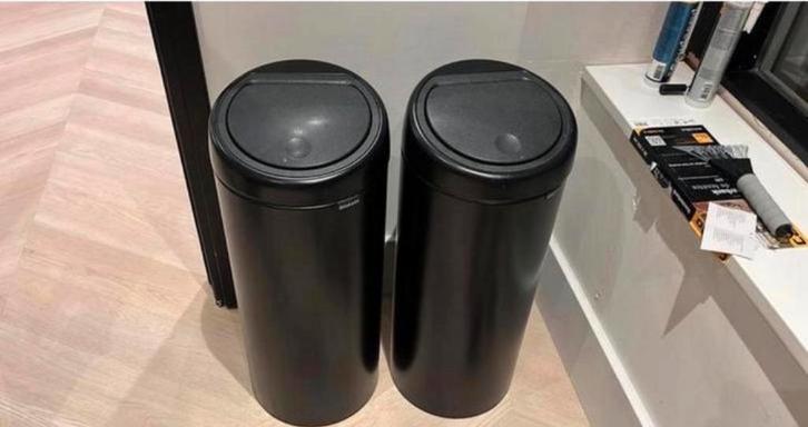 Brabantia Touch Bin 30L - 2 stuks, Huis en Inrichting, Woonaccessoires | Prullenbakken, Nieuw, Metaal, 50 tot 75 cm, 30 tot 40 liter
