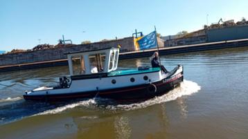 Sleepboot opduwer in prijs verlaagd vaarklaar beschikbaar voor biedingen