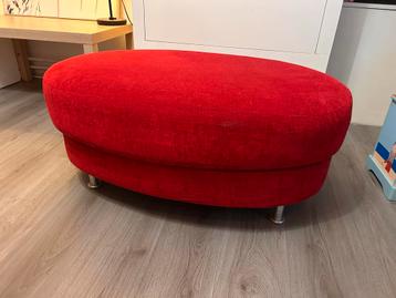 Mooie Voetenbank / Pouffe - Goede Staat!17e beschikbaar voor biedingen