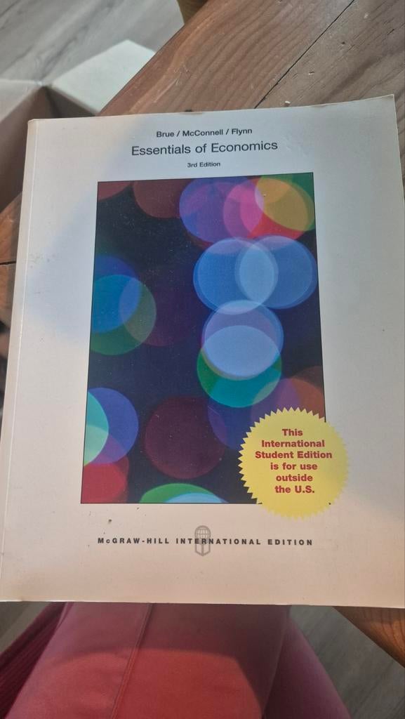 Essentials of Economics - Brue, McConnell, Flynn, Boeken, Ophalen of Verzenden, Zo goed als nieuw