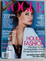 Vogue December 2010 met Angelina Jolie, Boeken, Tijdschriften en Kranten, Ophalen of Verzenden, Zo goed als nieuw, Glossy