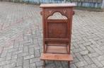 Antieke oude houten biechtstoel bidstoel, Antiek en Kunst, Antiek | Religie, Ophalen of Verzenden