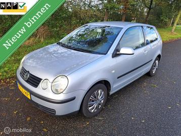 Volkswagen Polo 1.4-16V Comfortline # Met Nw-APK! beschikbaar voor biedingen
