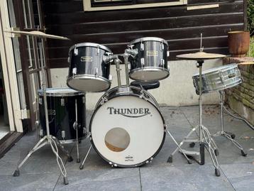 Drumstel "Thunder" beschikbaar voor biedingen