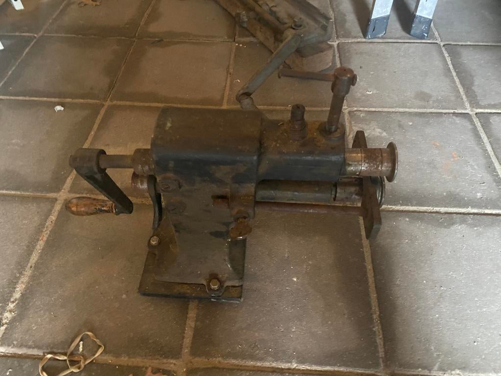 Jorg voormachine met bak wieltje, Doe-het-zelf en Verbouw, Gereedschap | Handgereedschap, Ophalen of Verzenden