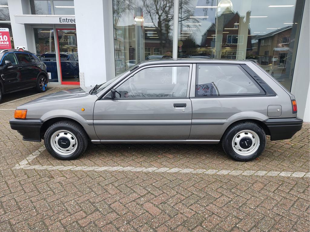 Nissan Sunny 1.3 LX AUTOMAAT Lage kmstand! | Nieuwe APK! | Z, Voorwielaandrijving, 60 pk, Bedrijf, Handgeschakeld