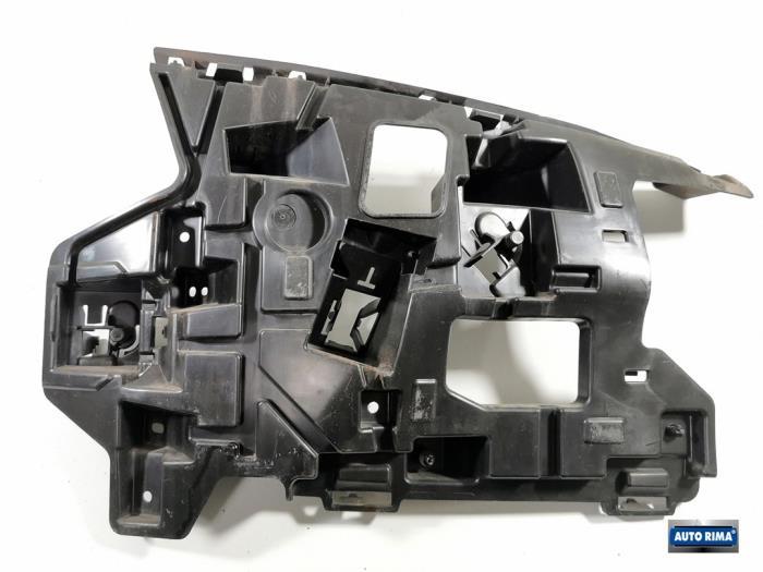 Bumpersteun rechts-voor van een Volvo V40, Gebruikt, -, -, Ophalen of Verzenden