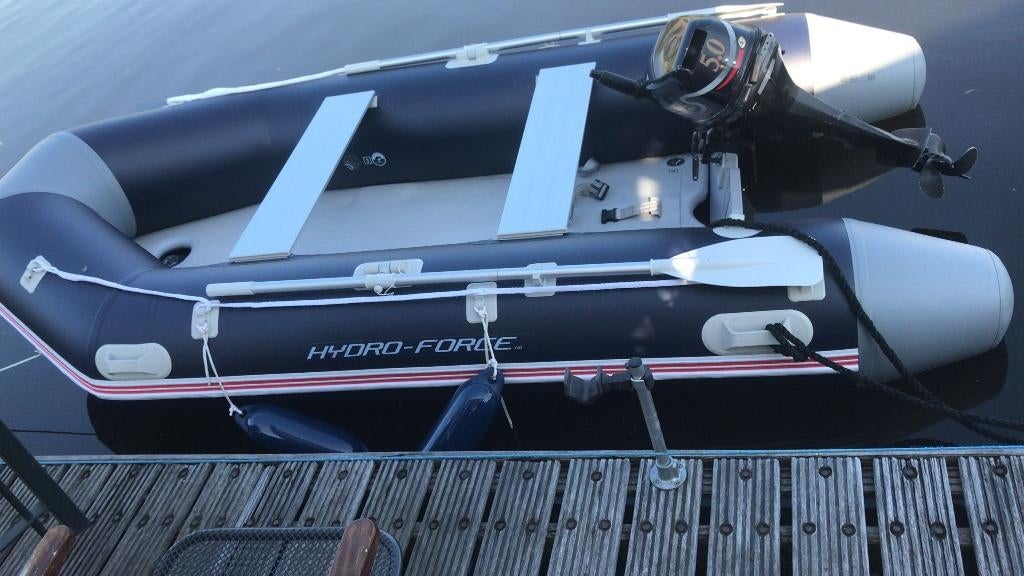 Rubberboot 330x162 (z.g.a. nieuw), Watersport en Boten, Rubberboten, Zo goed als nieuw, Benzine, Minder dan 70 pk, Overige materialen