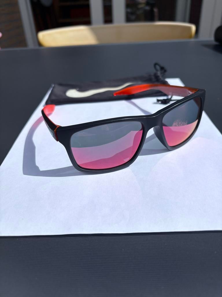 NIKE sport zonnebril zwart met oranje, Overige merken, Zonnebril, Zwart, Ophalen of Verzenden