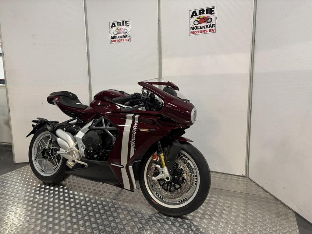 MV Agusta Superveloce 98 (bj 2025), Motoren, Motoren | MV Agusta, Bedrijf, Onbekend, Super Sport, Meer dan 35 kW