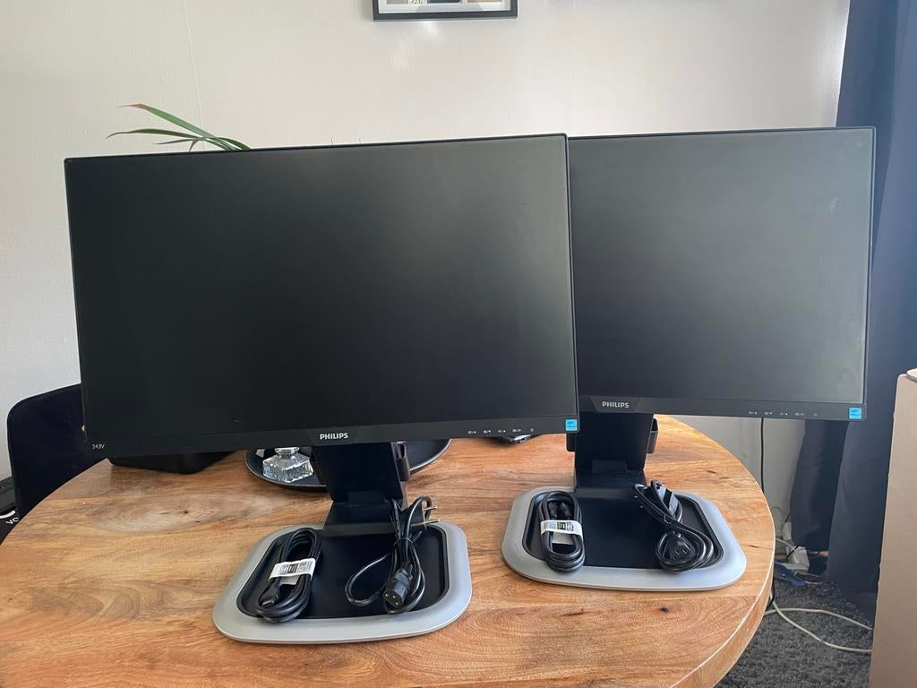 Twee Philips 24 inch monitoren, Ophalen, Gebruikt