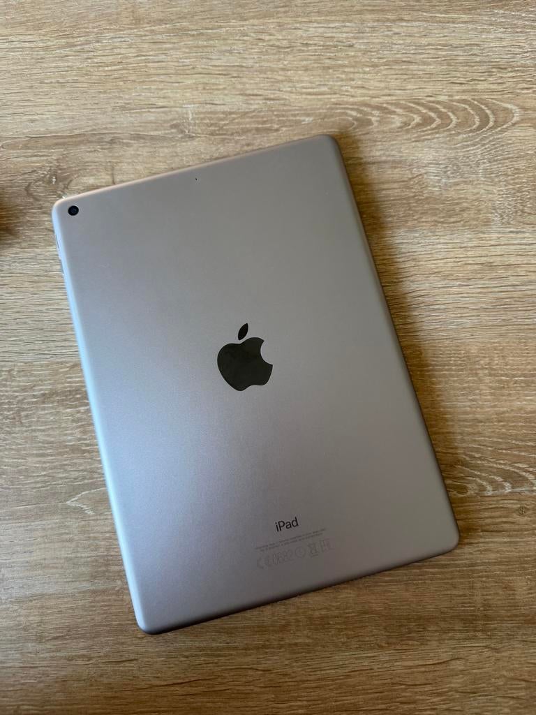 Apple iPad, Computers en Software, Apple iPads, 10 inch, Gebruikt, 32 GB, Apple iPad