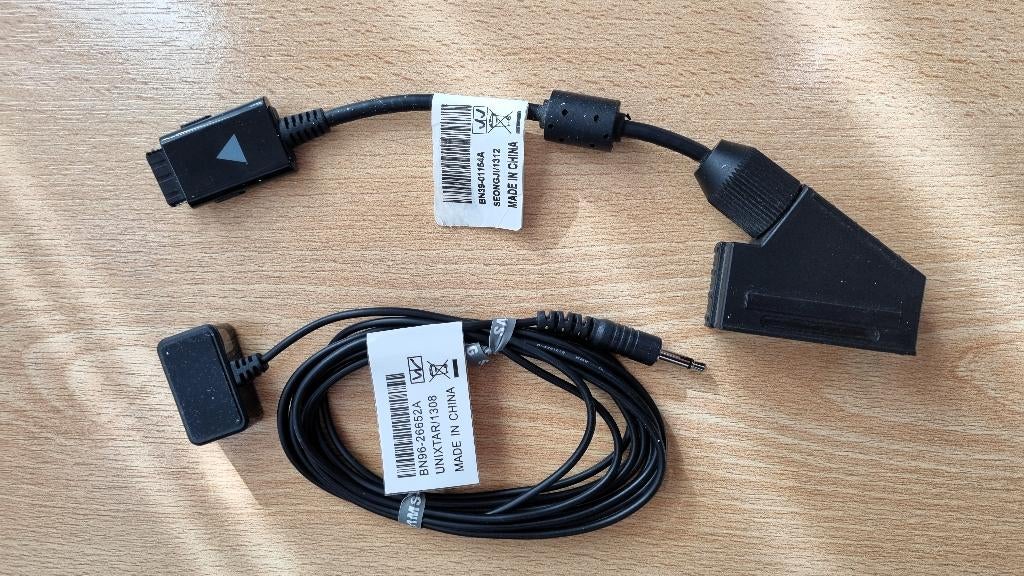 Samsung  verloopkabel BN39-01154A + IR Blaster BN96-26652A, Ophalen of Verzenden, Nieuw, Minder dan 2 meter, Overige kabels
