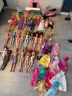 26 x Barbie man en vrouw en kleding, Ophalen of Verzenden, Zo goed als nieuw, Barbie