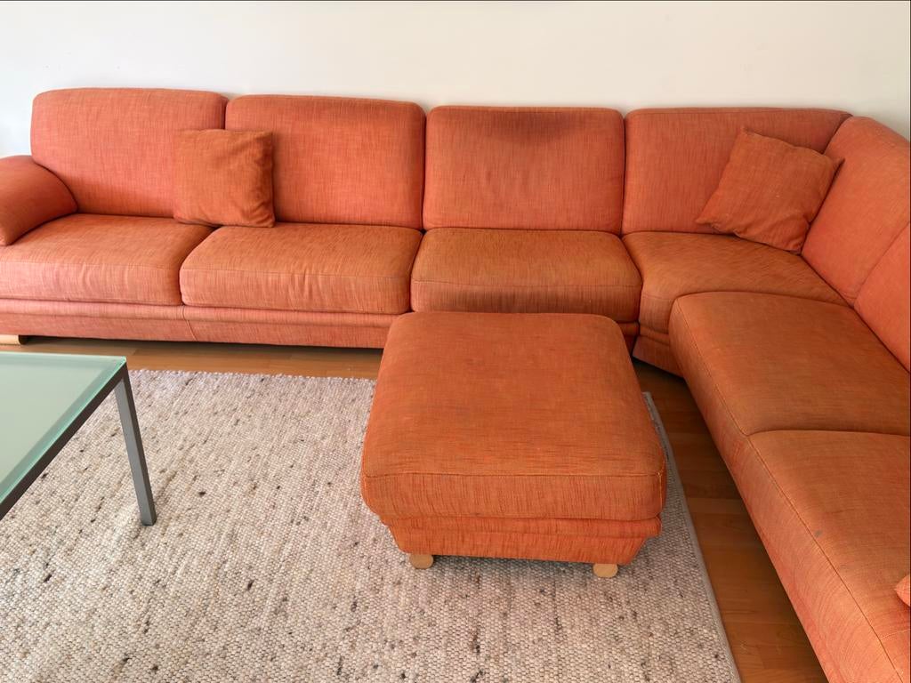 Italiaanse Natuzzi hoekbank met hocker, Ophalen, Gebruikt, Hoekbank, 300 cm of meer